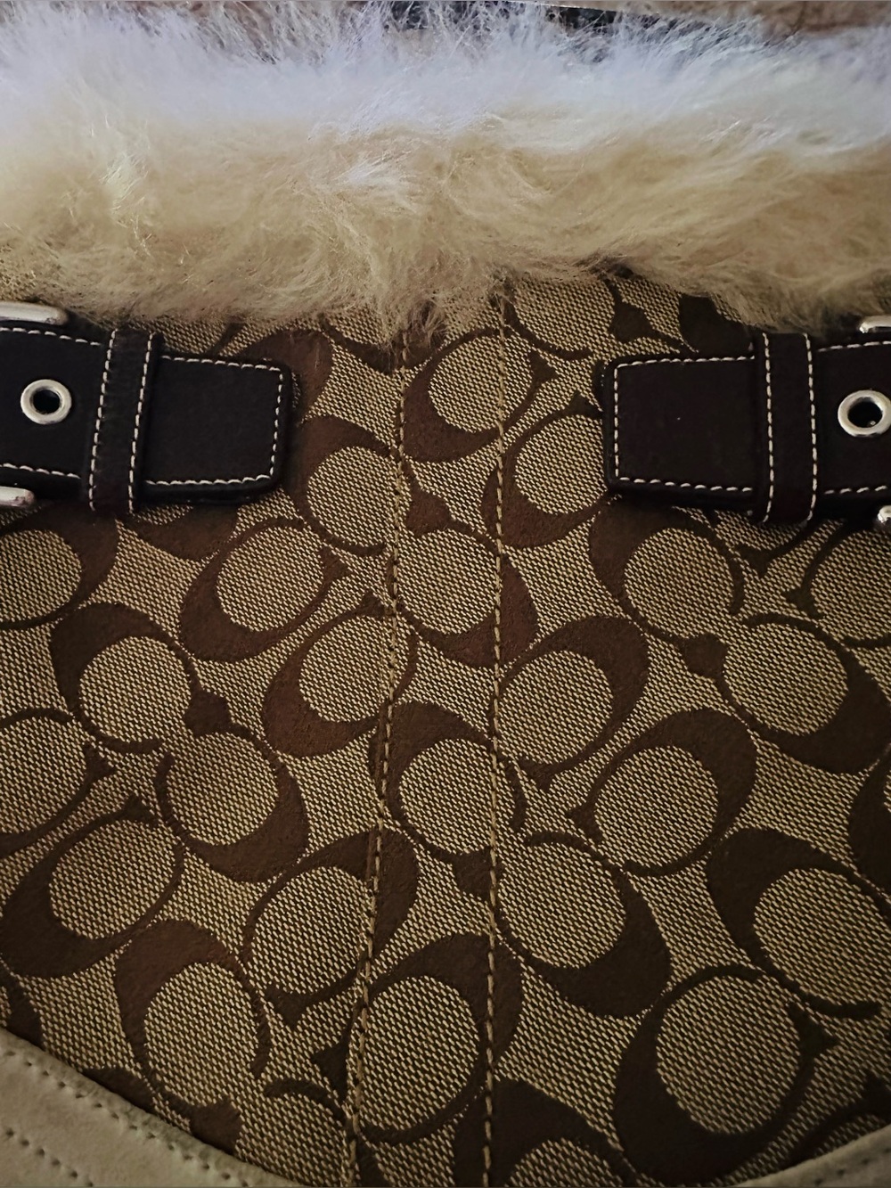 Auth. Coach Brown Signature Canvas Shoulder Bag with Shearling Cream Fur Trim!! - Picture 11 of 15